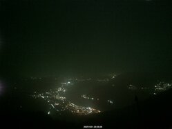 Thumbnail: 2025-10-31_20-30.jpg