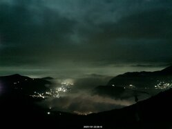 Thumbnail: 2025-11-01_22-30.jpg