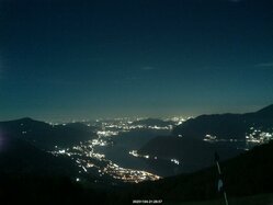 Thumbnail: 2025-11-04_21-30.jpg