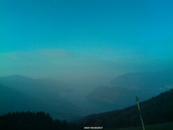 Thumbnail: 2025-11-09_08-30.jpg