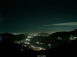 Thumbnail: 2025-11-10_22-30.jpg