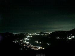 Thumbnail: 2025-12-21_02-30.jpg