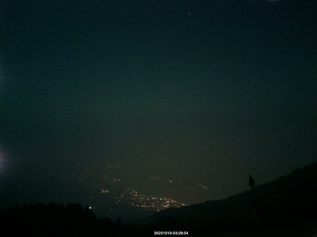 Image: 2025-10-10_03-30.jpg