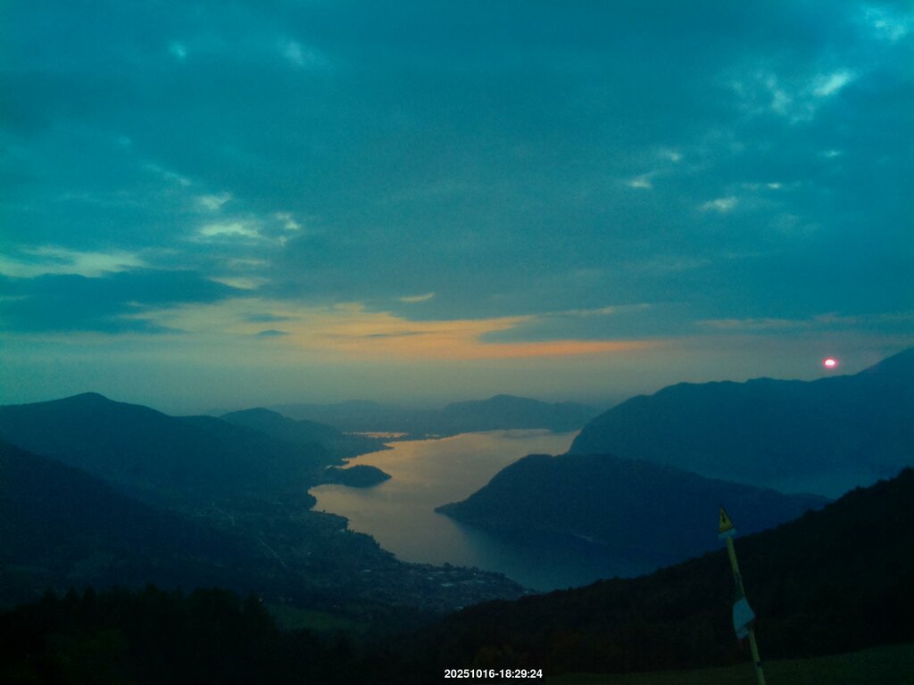 Image: 2025-10-16_18-30.jpg