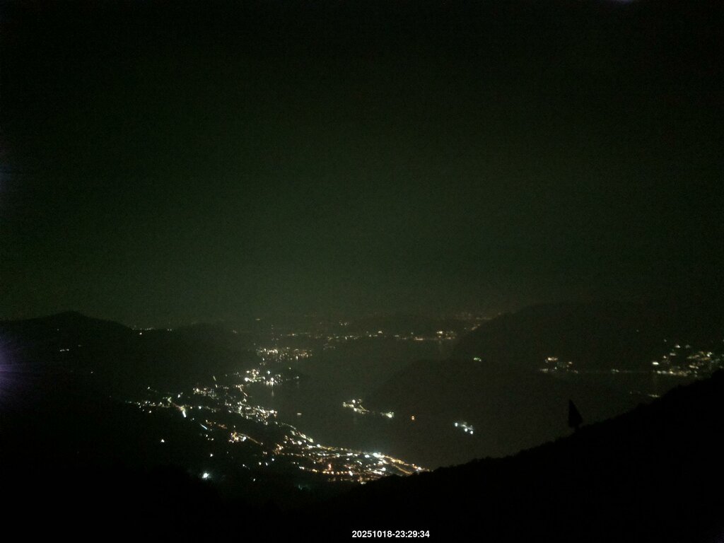 Image: 2025-10-18_23-30.jpg