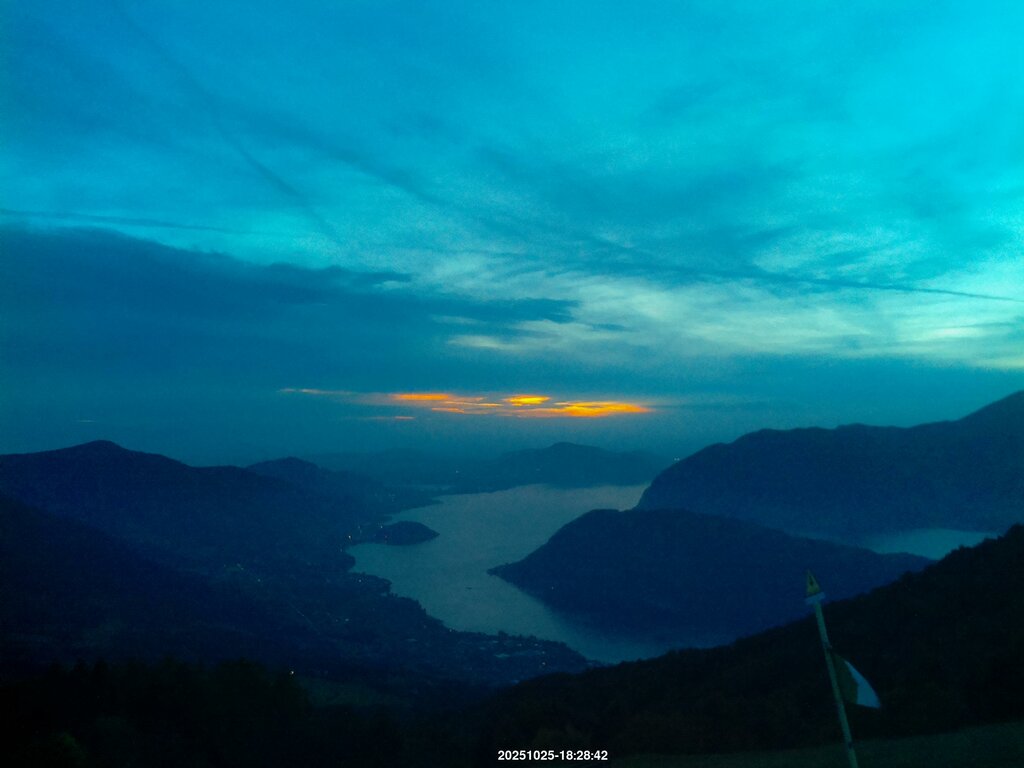 Image: 2025-10-25_18-30.jpg