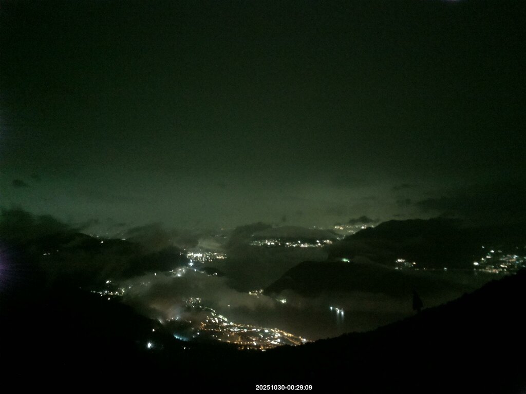 Image: 2025-10-30_00-30.jpg