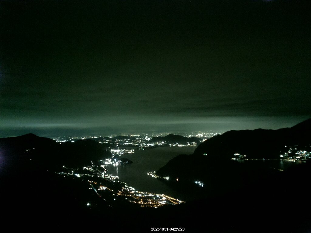 Image: 2025-10-31_04-30.jpg