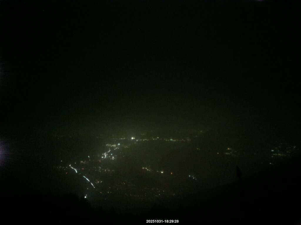 Image: 2025-10-31_18-30.jpg