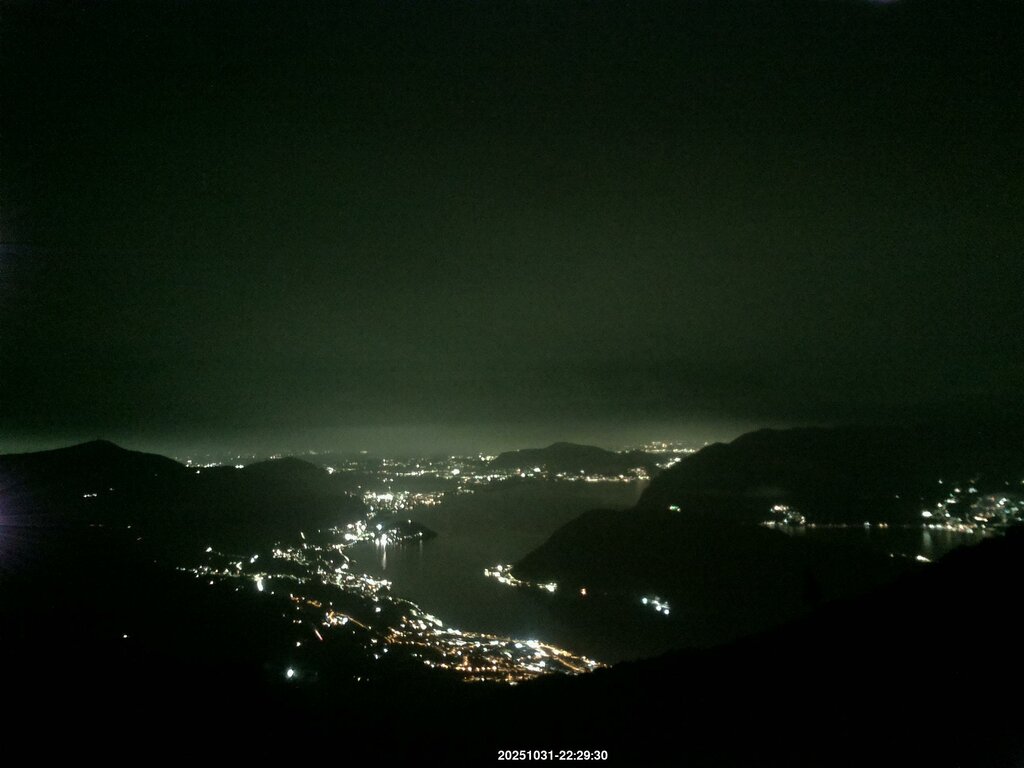 Image: 2025-10-31_22-30.jpg