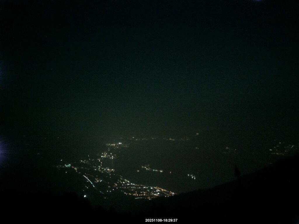 Image: 2025-11-08_18-30.jpg