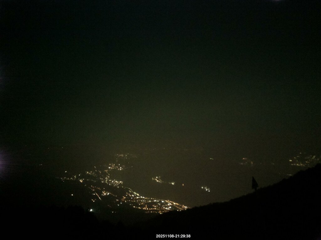 Image: 2025-11-08_21-30.jpg