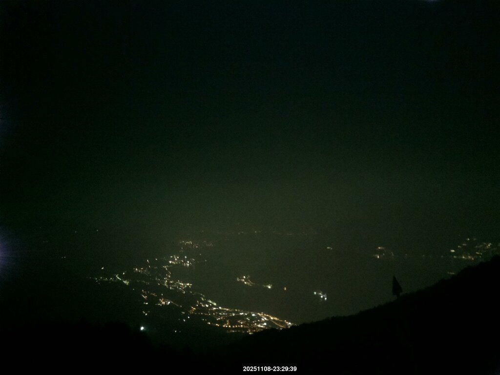 Image: 2025-11-08_23-30.jpg
