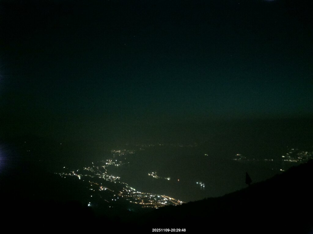 Image: 2025-11-09_20-30.jpg