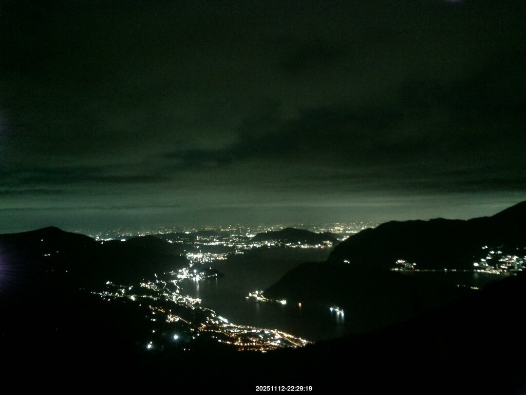 Image: 2025-11-12_22-30.jpg