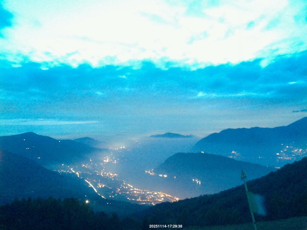 Image: 2025-11-14_17-30.jpg