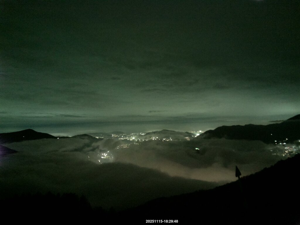 Image: 2025-11-15_18-30.jpg