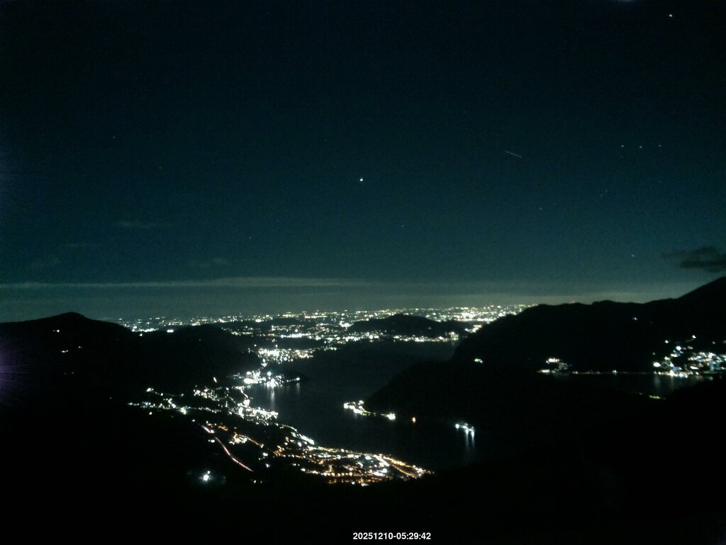 Image: 2025-12-10_05-30.jpg