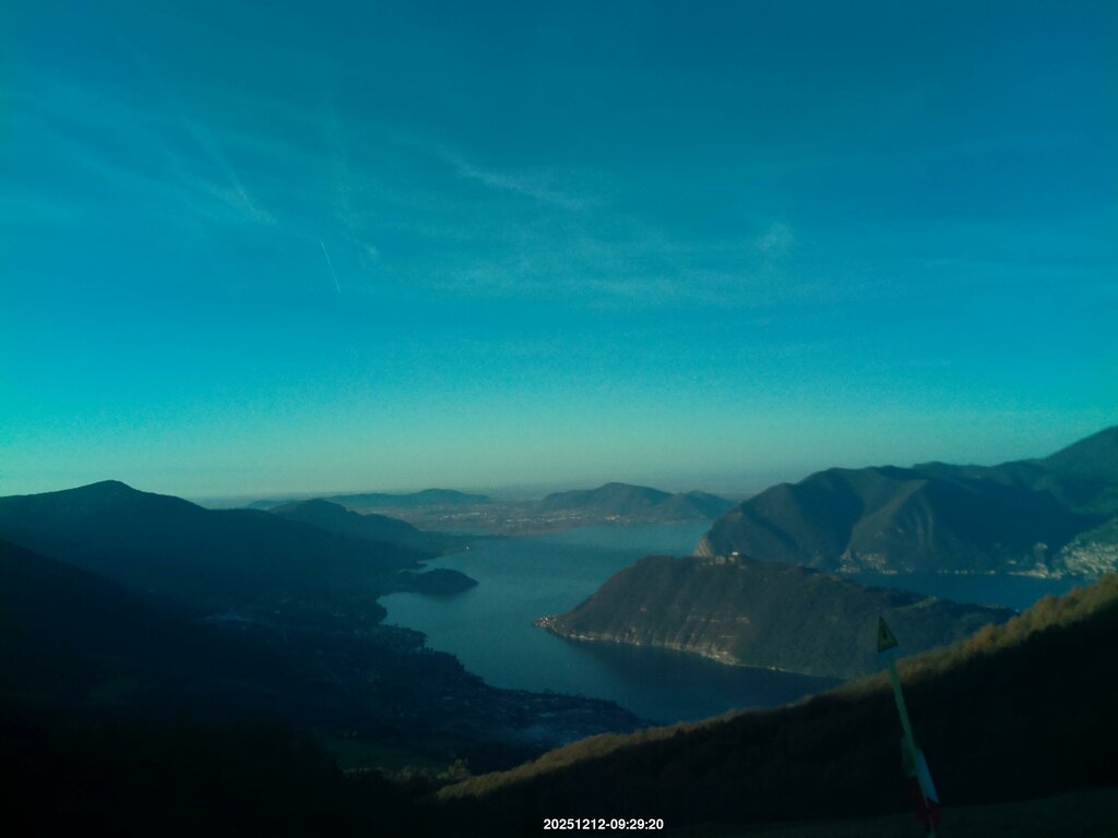 Image: 2025-12-12_09-30.jpg