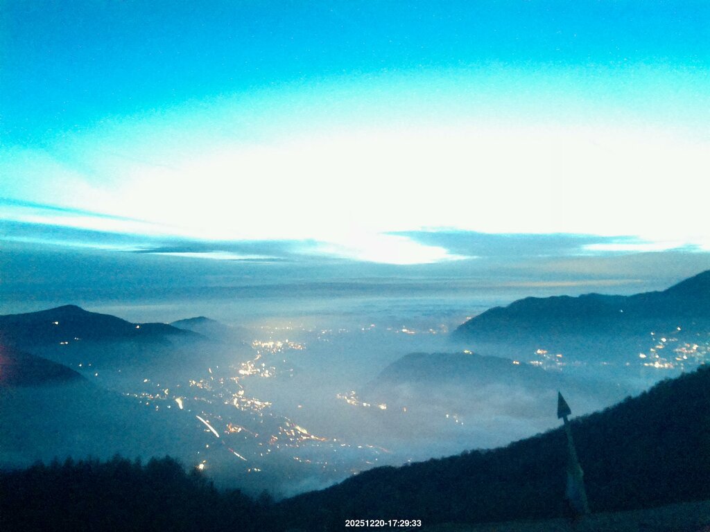 Image: 2025-12-20_17-30.jpg