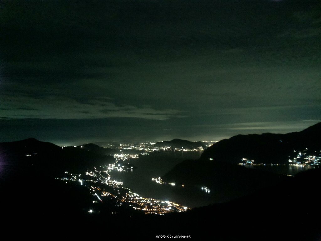 Image: 2025-12-21_00-30.jpg