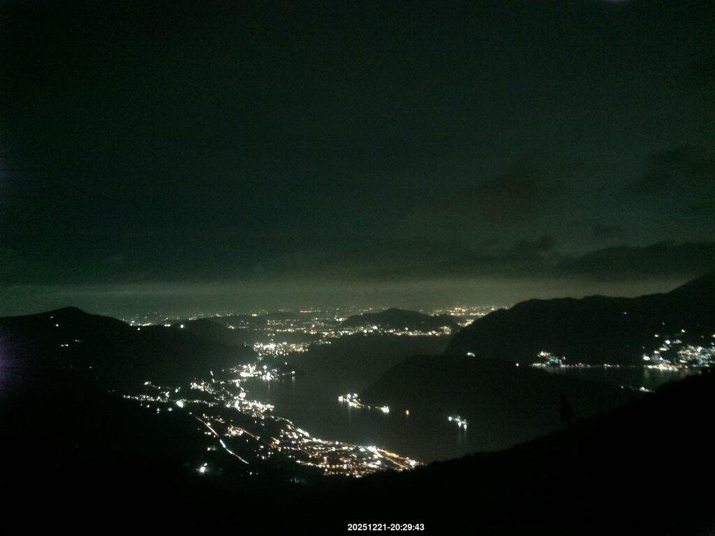 Image: 2025-12-21_20-30.jpg