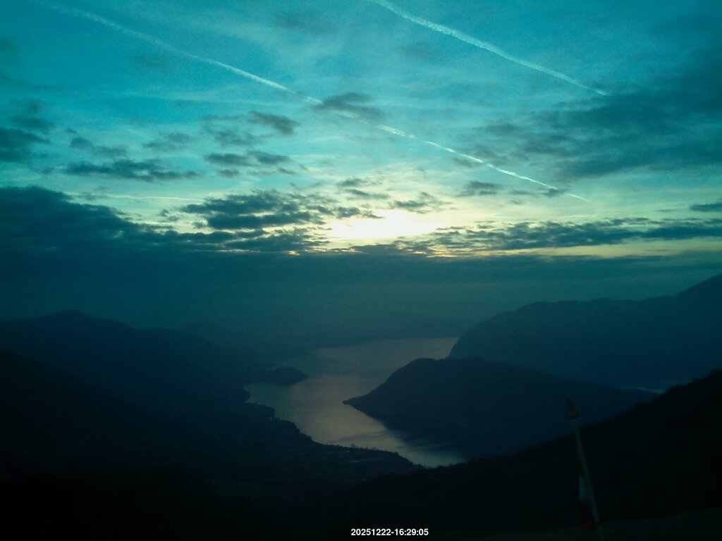 Image: 2025-12-22_16-30.jpg